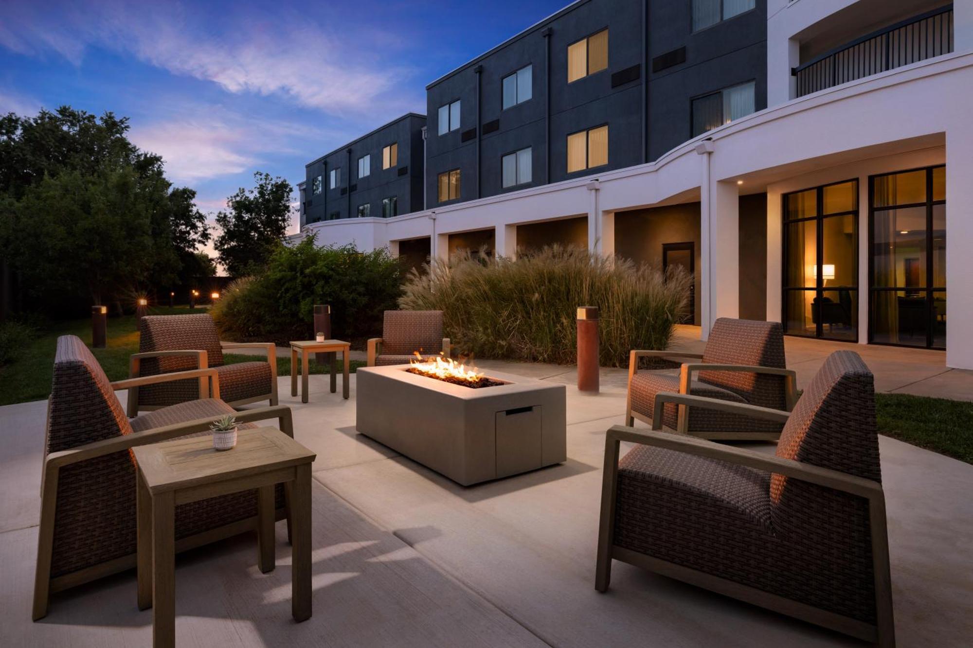 Courtyard By Marriott Amarillo West/Medical Center Hotel Exterior photo